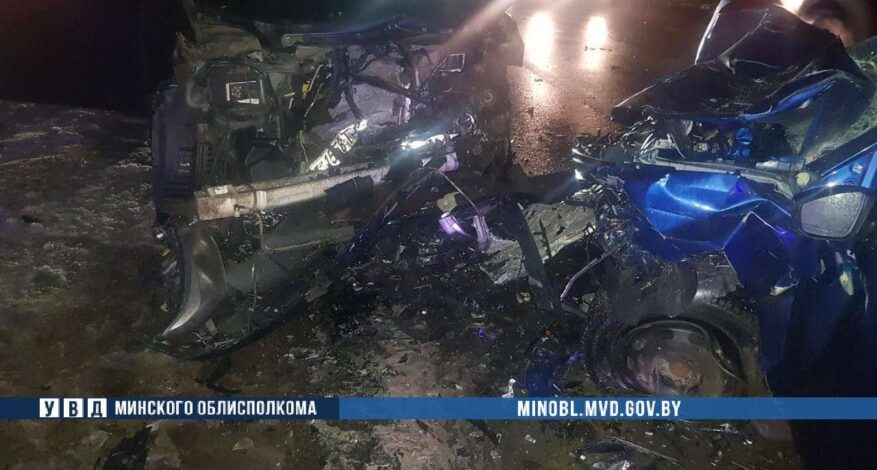 Смертельное ДТП под Минском: Volkswagen Polo столкнулся со встречной Toyota Land Cruiser